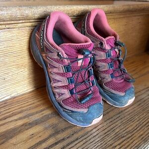 Salomon kids trail shoes